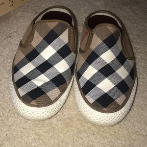 Burberry slides